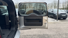 Land Rover Defender 3.0 D250 XS Edition 110 5dr Auto Diesel Estate